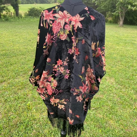 Kimono - Picture 5 of 6